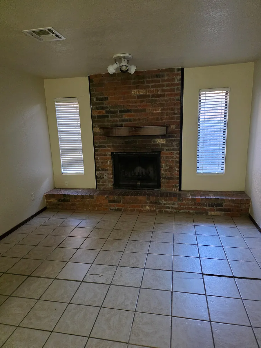 Building Photo - 505 Nimrod Rd