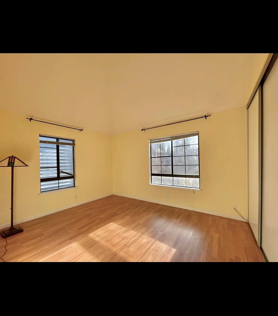 Room - 1527 Chihong Dr