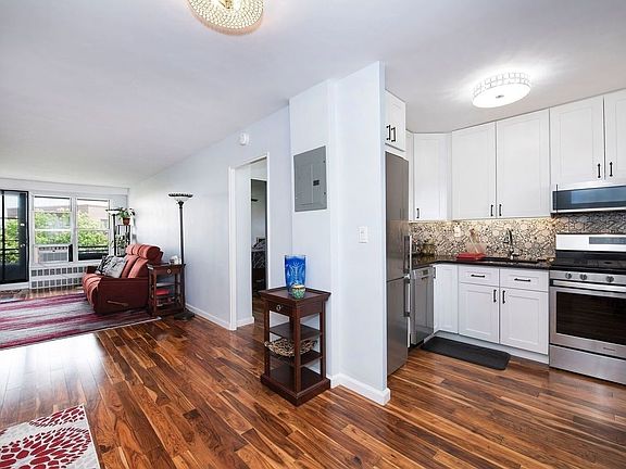 4th image of 35-50 85th St APT 9H