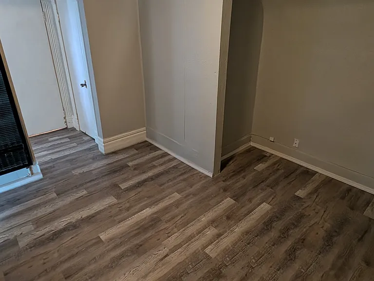 2723 2nd Ave #3 — Photo 8