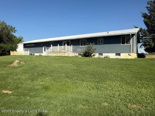 6030 116th Ave SW, New England, ND 58647
