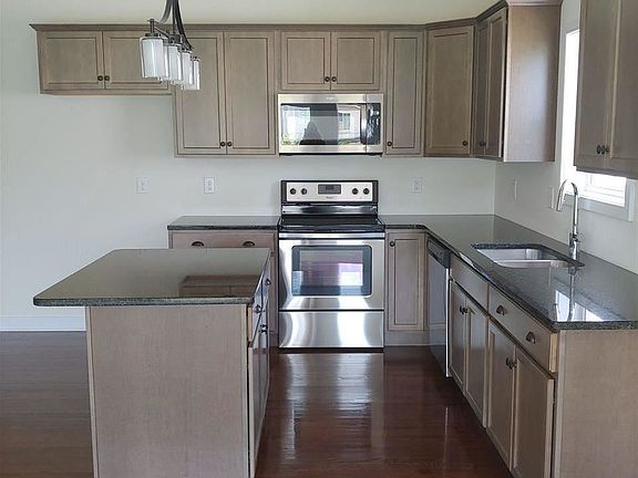 3rd image of 20 Weston Way