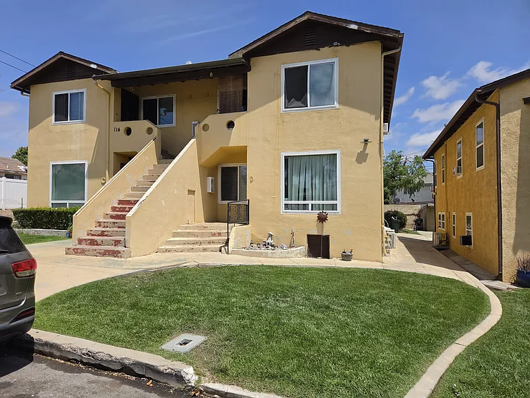 114 S Kellogg St #D — Photo 1