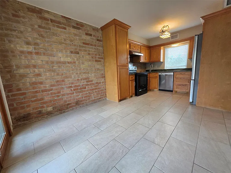4519 Kingston Harbor Dr — Photo 6