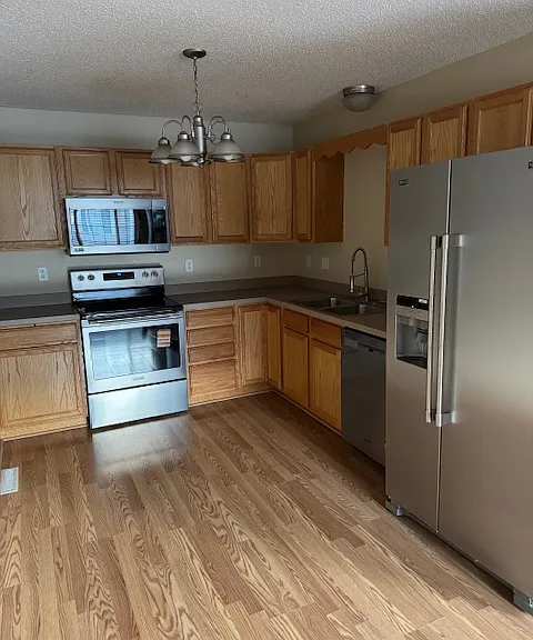 2533 Cobble Hill Ct #F — Photo 4