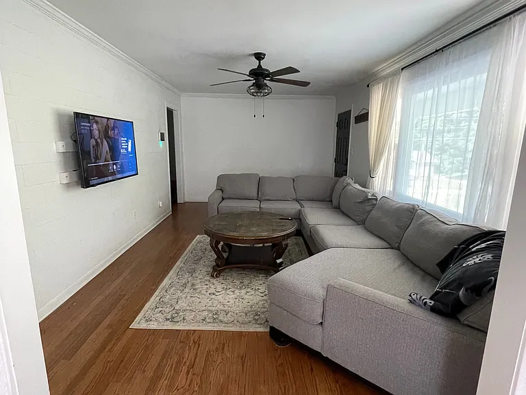 297 Channing Dr — Photo 9