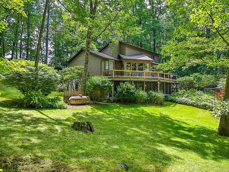 412 Dog Mountain Rd — Photo 31