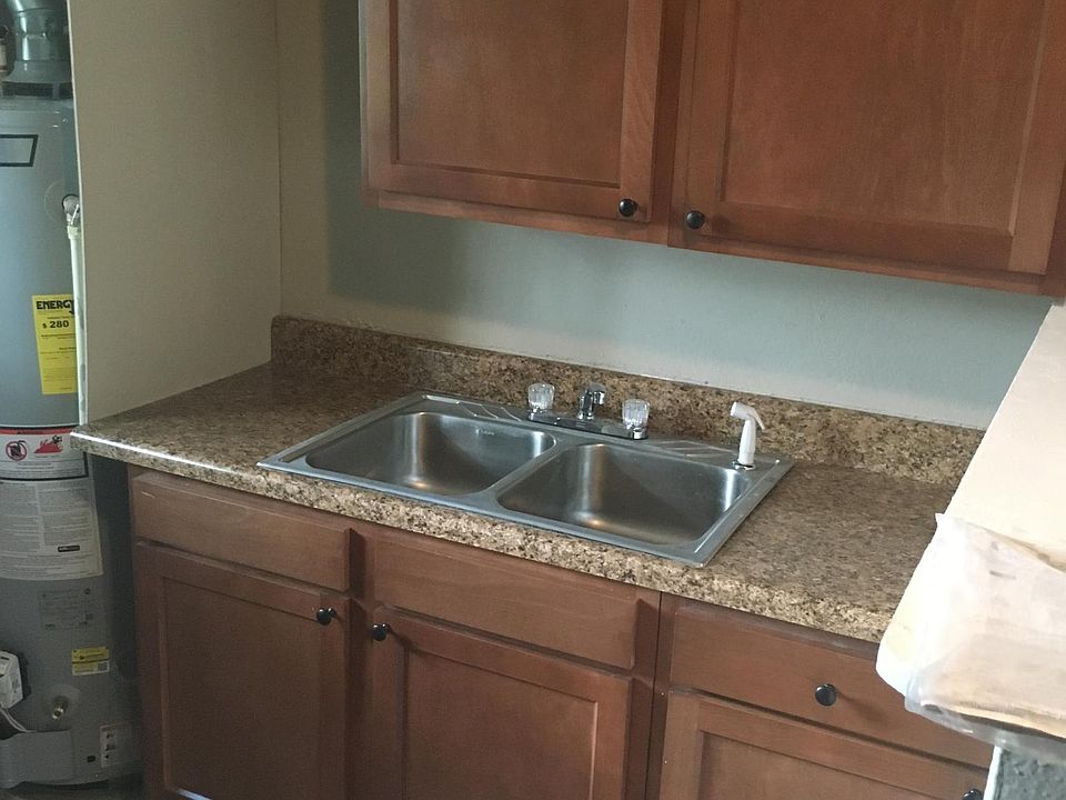 2nd image of 163 Everett St APT A