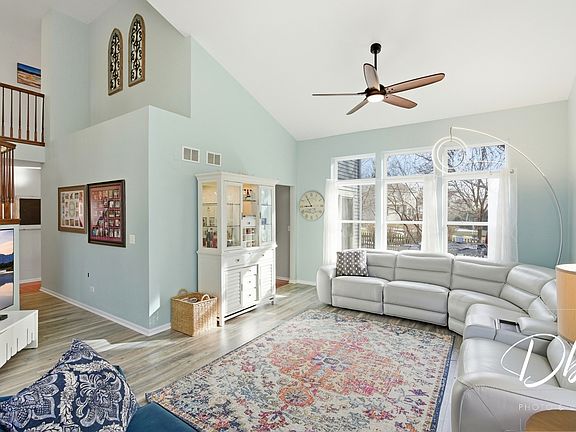 5th image of 1007 Park Ave