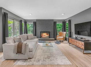 19 Country Club Ln, Scarborough, NY