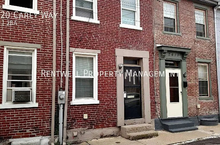 2420 Carey Way — Photo 27