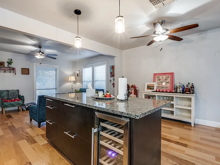 721 Elmwood Dr — Photo 13