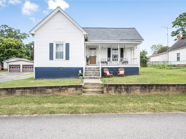 135 Davie St, Cooleemee, NC 27014