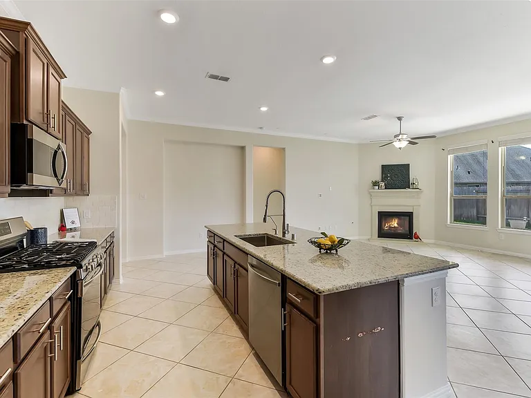 17515 Cypress Hilltop Way — Photo 11