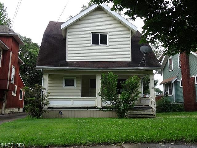 1st image of 104 E Ido Ave
