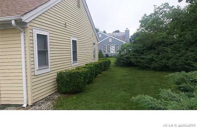 2nd image of 4 Hastings Dr