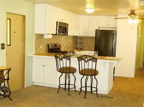 3rd image of 295 Sunny Hills Dr