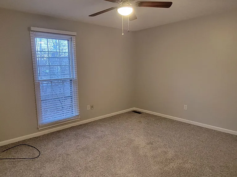 253 Chickering Rd — Photo 16