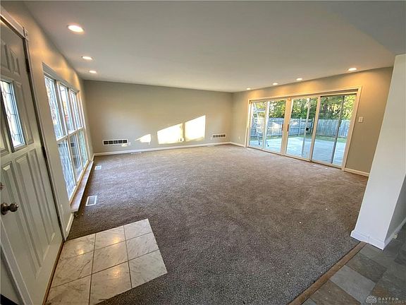 5th image of 3754 Briar Pl