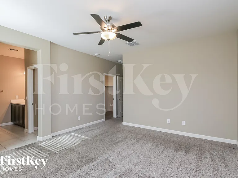 3915 W Alabama Ln — Photo 8