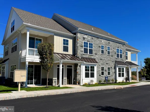 415-1 Asha Way, Harleysville, PA 19438