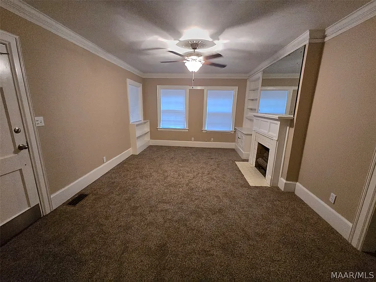 555 Morningview Dr — Photo 3