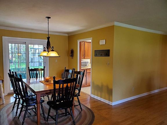 4th image of 3024 Patio Dr