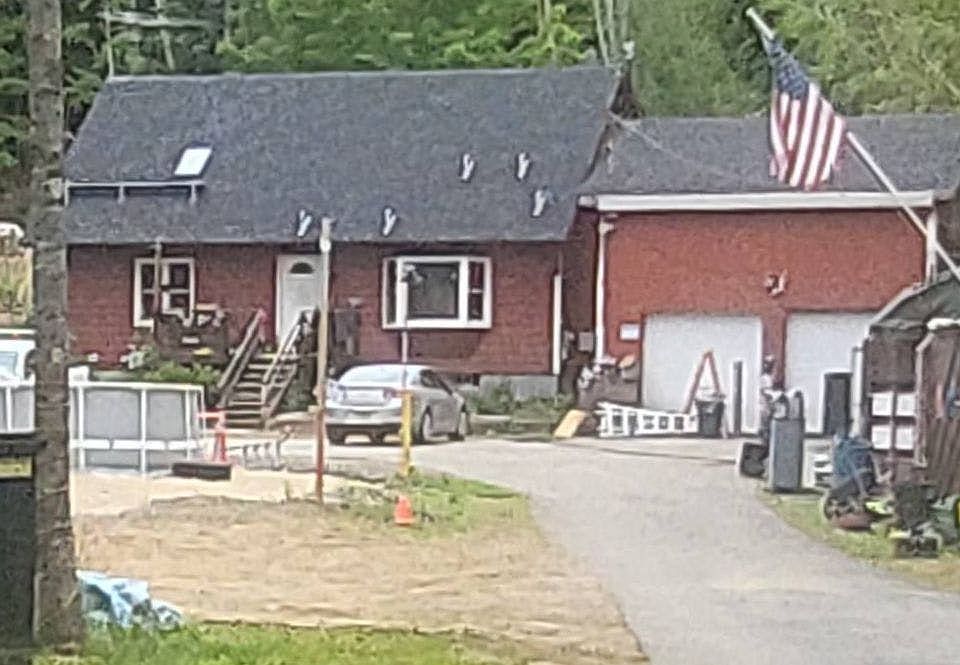 2nd image of 159 Burke Rd
