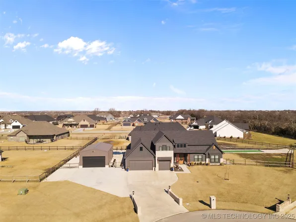 7129 E 138th Pl N, Collinsville, OK 74021