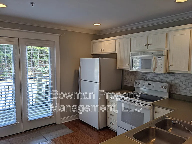 660 Barnett Shoals Rd #125 — Photo 6