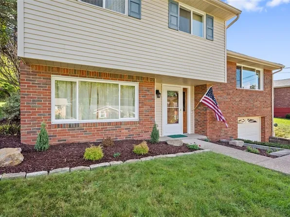 110 Cottonwood Ct, Coraopolis, PA 15108