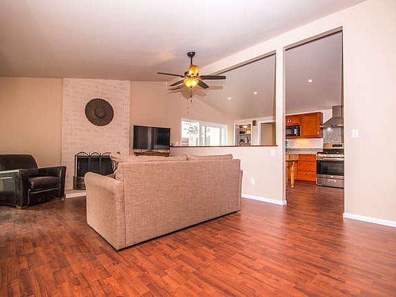 2nd image of 2527 Monette Dr