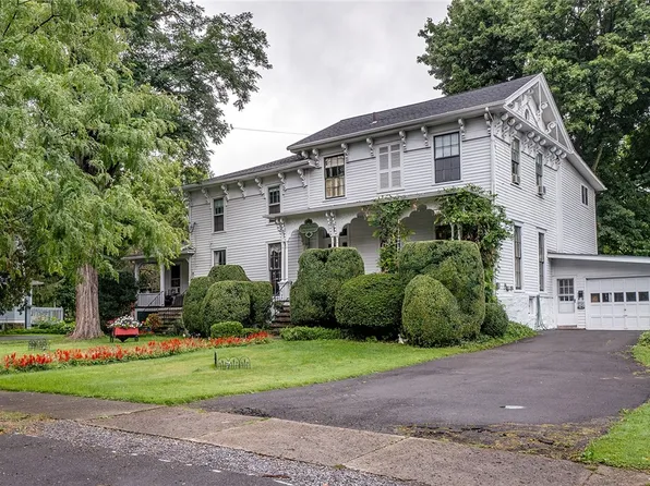 107 Court St, Penn Yan, NY 14527