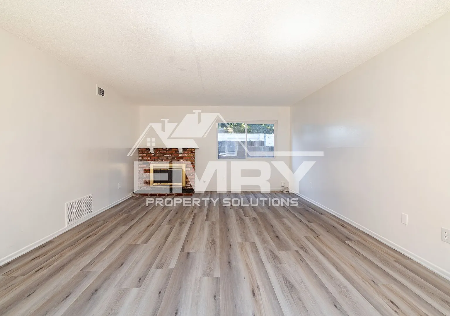 3848 W 105th St Inglewood, CA 90303 — Photo 2