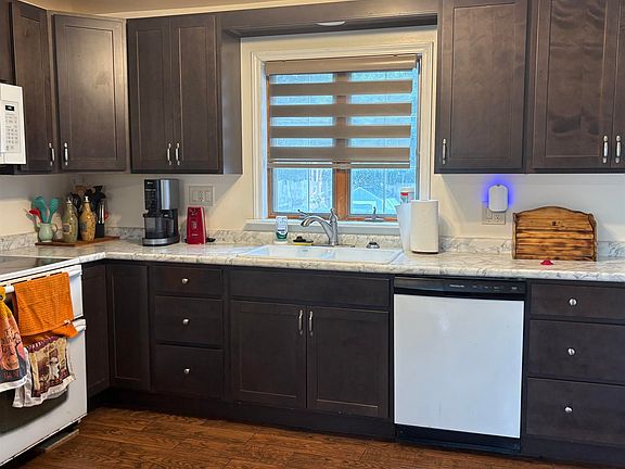 4th image of 21 Howard St