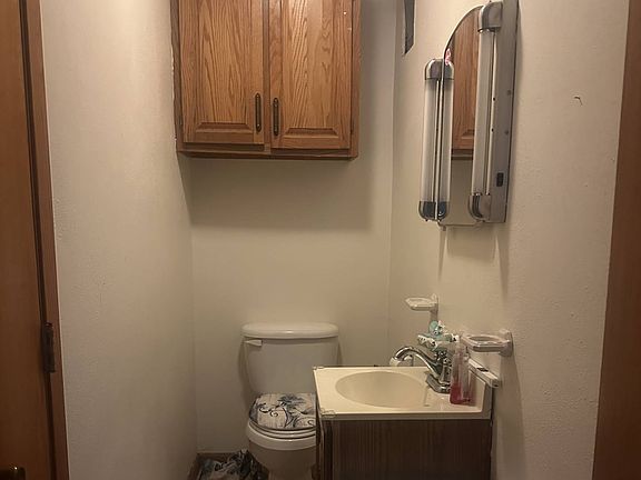 5th image of 412 N Spruce St