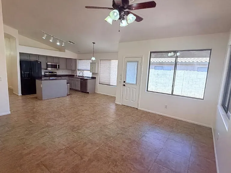 43878 W Wade Dr — Photo 12