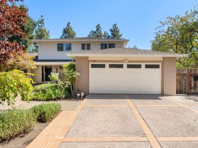 855 Allardice Way, Stanford, CA, 94305