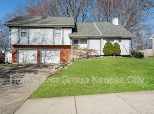 3510 NE Stanton St, Lees Summit, MO 64064