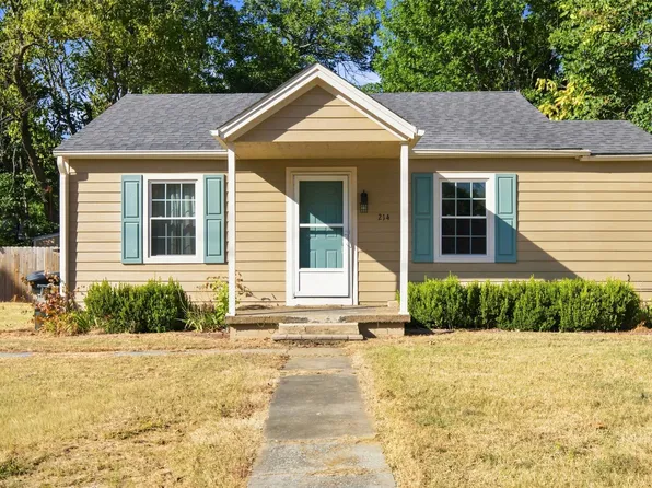214 W 7th St, Claremore, OK 74017