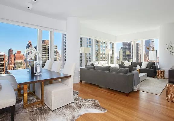 2nd image of 252 E 57th St #36B