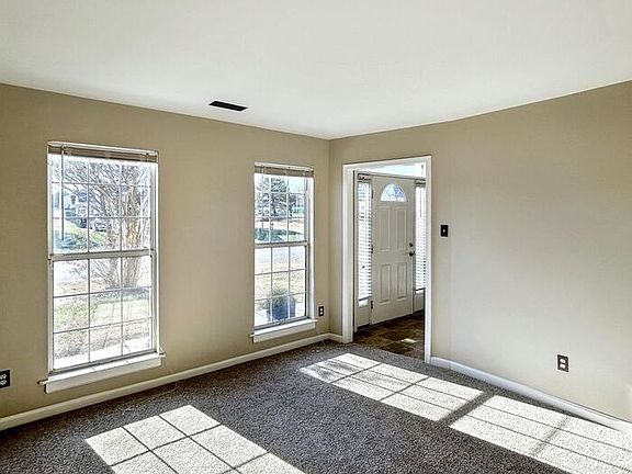 5th image of 6005 Almond Creek North Ln