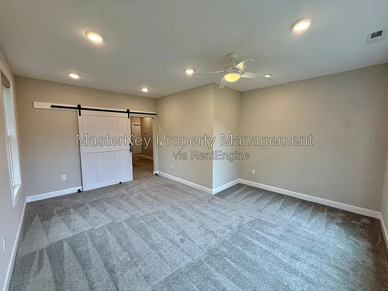 583 Rowanwood Way — Photo 11