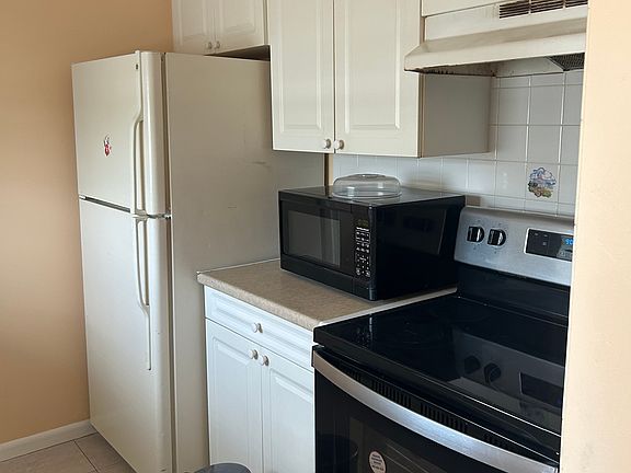 5th image of 704 Joel Blvd #704