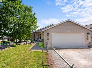 3218 SW Corbeth Ln, Troutdale, OR 97060