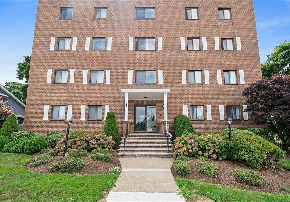 1st image of 245 Sea St Unit 25