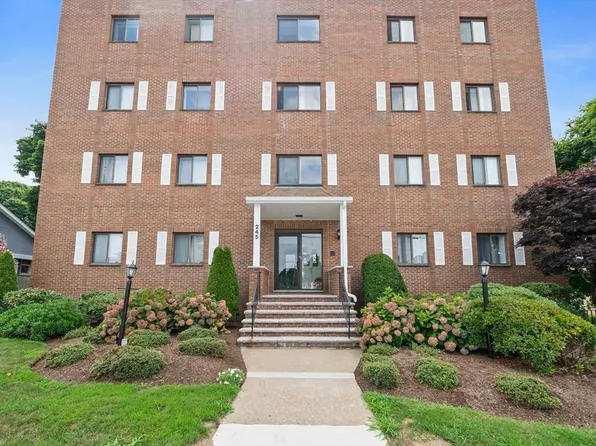 245 Sea St Unit 25, Quincy, MA 02169