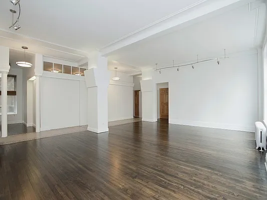 Sold by Sotheby's International Realty | media 18