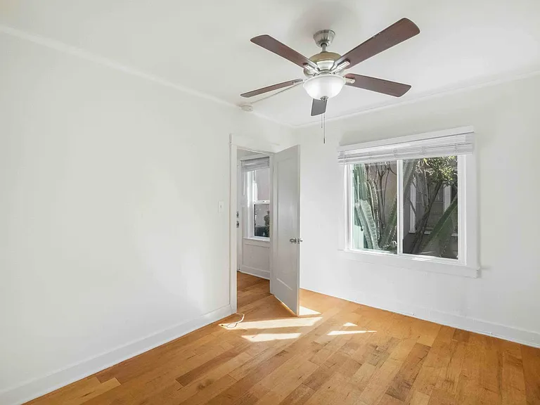 5414 Fountain Ave — Photo 15