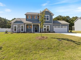 1553 Eastbay Dr, Fayetteville, NC 28312
